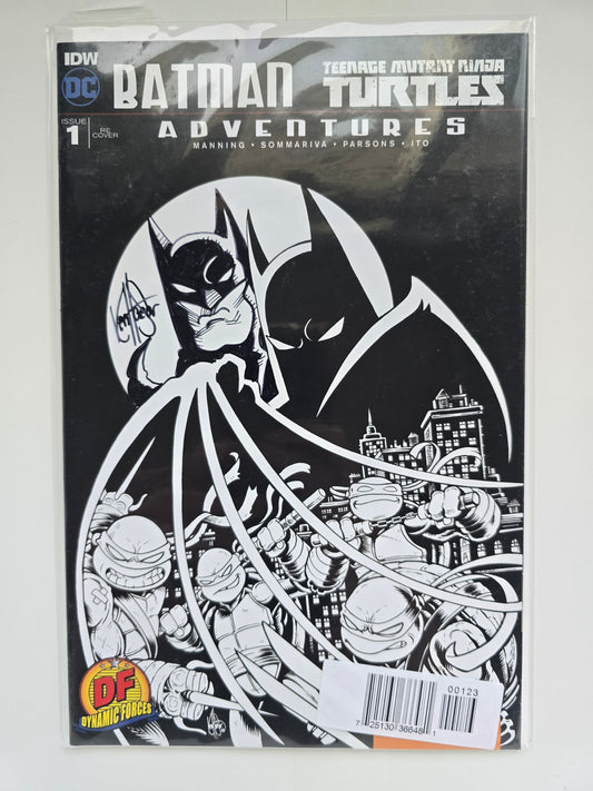 SIGNED!! BATMAN/TEENAGE MUTANT NINJA TURTLES ADVENTURES #1 DF EXCLUSIVE B/W VARIANT SIGNED AND REMARKED BY KEN HAESER WITH A BATMAN HEAD SKETCH